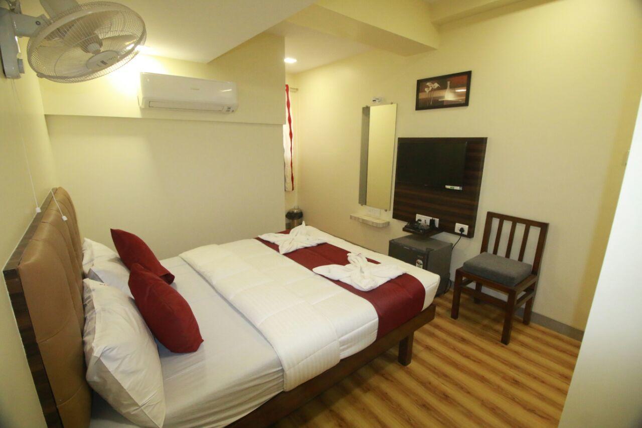 Hotel Alfa International Near Nanavati Hospital Mumbai Near Airport Mumbai Near Juhu Beach Exterior foto